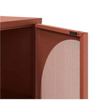 Credenza in metallo Tayra con 4 ante reticolate terracotta 160x40x90H - Stile moderno e anima industrial